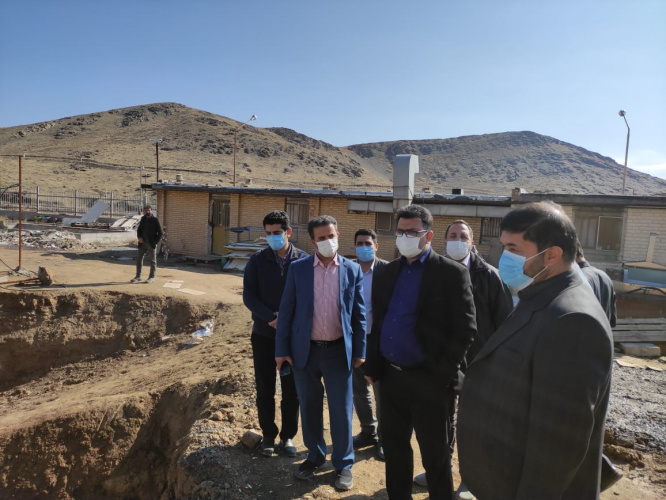 بازدید رئیس دانشگاه علوم پزشکی از ساختمان در حال ساخت خیر ساز دیالیز مجتمع بیمارستانی امیرالمومنین(ع)